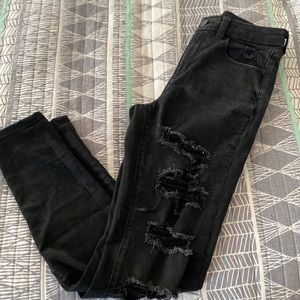 American Eagle black distressed Next Level Stretch jeans